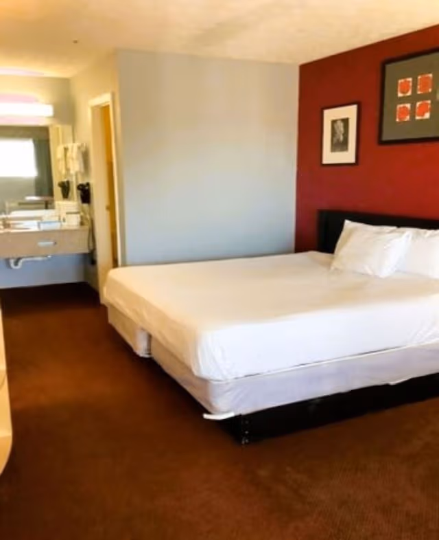 Room, 1 King Bed, Accessible