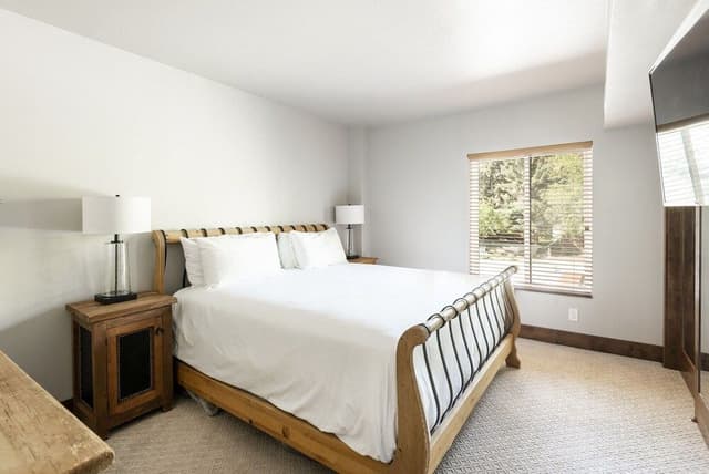 Condo, 3 Bedrooms