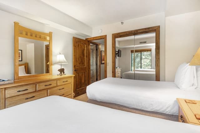 Condo, 2 Bedrooms