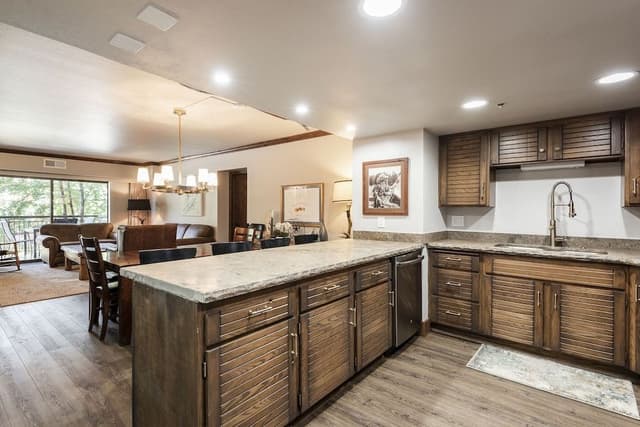 Condo, 3 Bedrooms