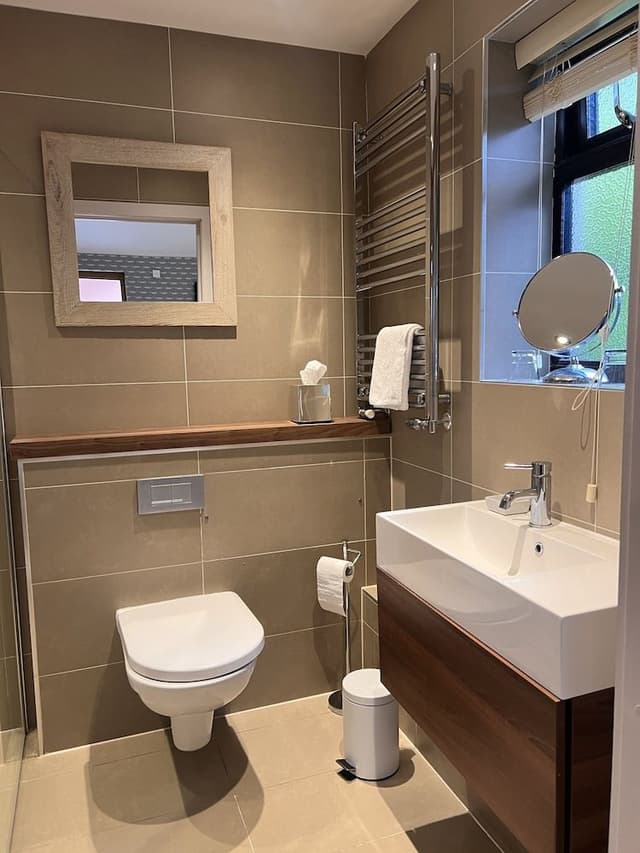 Suite, Ensuite