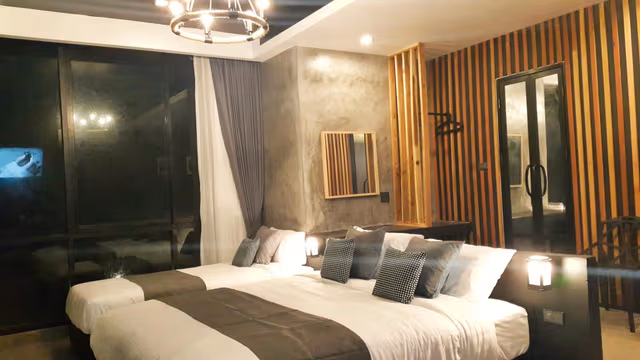 Family Room - (1 Double Bed 1 Single Bed)