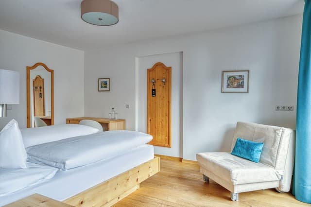 Superior Room, Mountain View