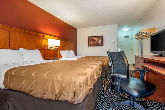 Standard Room, 2 Queen Beds, Non Smoking