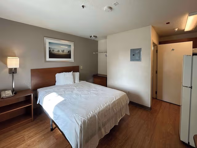 Standard Room, 1 Queen Bed, Non Smoking
