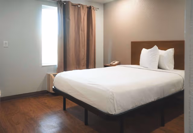 Standard Room, 1 Queen Bed, Non Smoking