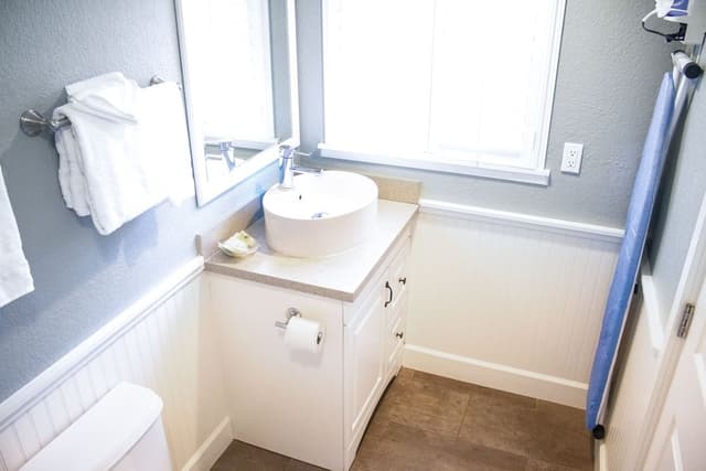 Sea Breeze Room (15), Deluxe I Queen - Dog Friendly