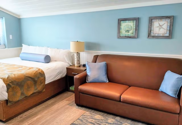 Beachcomber Cottage (6), Deluxe Family Cottage - Dog Friendly