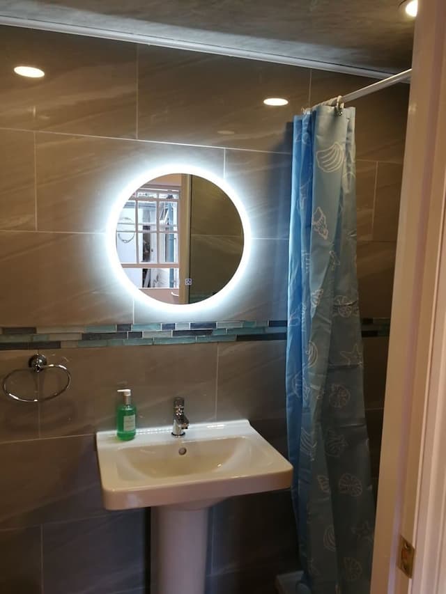 Luxury Double Room, 1 King Bed, Ensuite, Lower Ground Floor