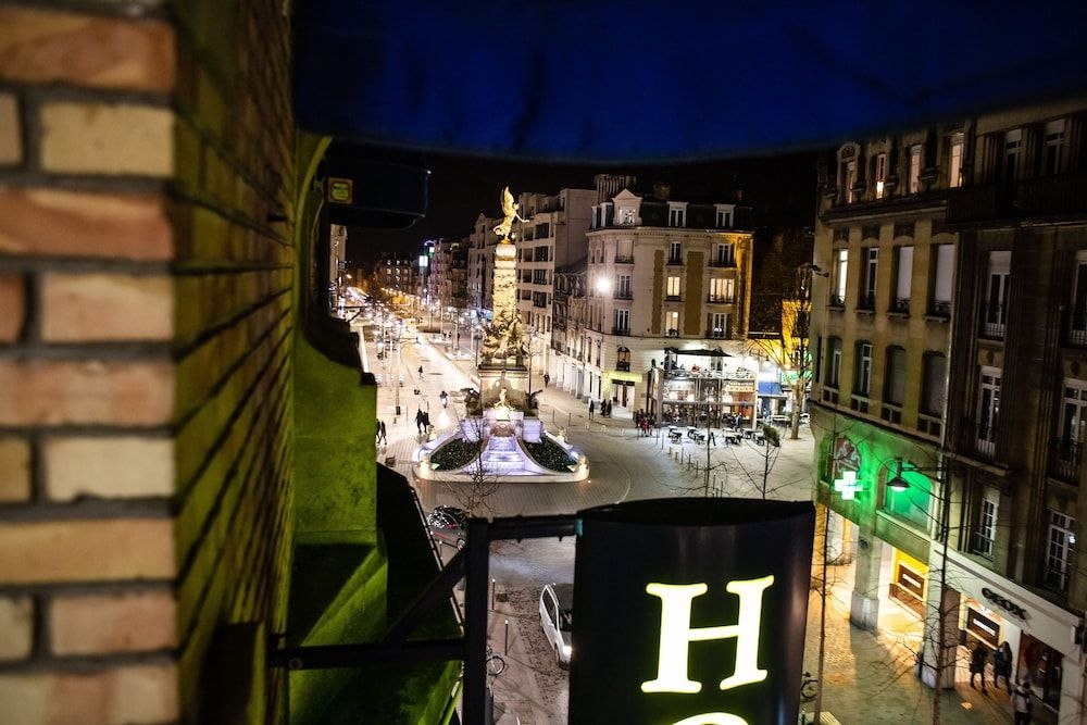โฮเต็ล เดส์ อาร์คาด (Hotel des Arcades)2