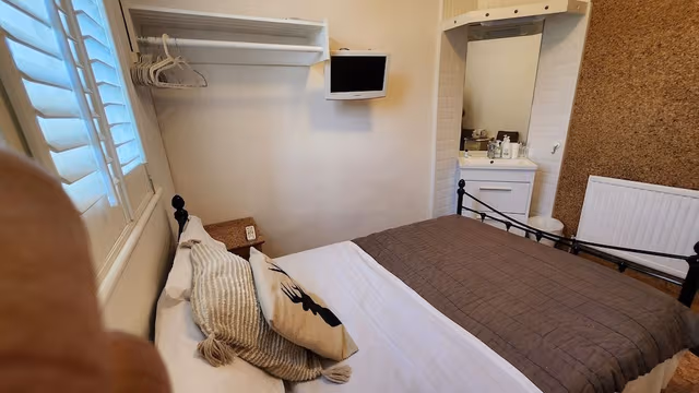 One Bedroom Apartment (3 Guest)