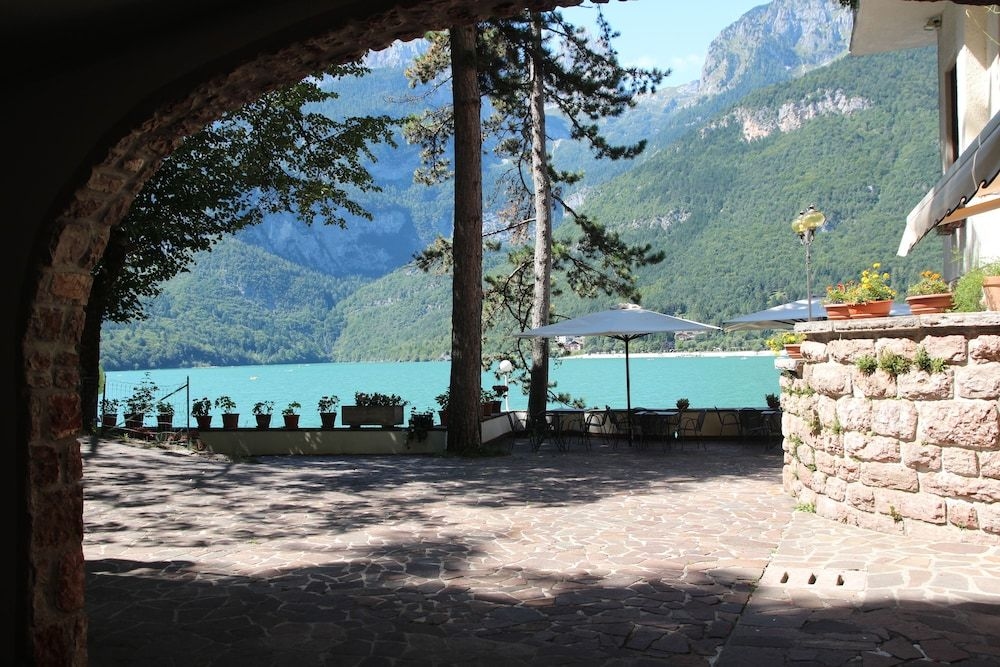 Lago Park Hotel3