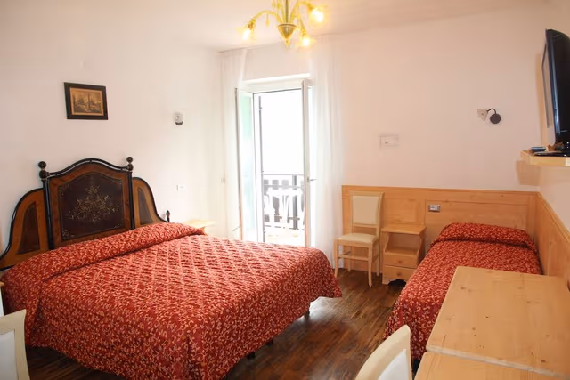 Double or Twin Room, Lake View