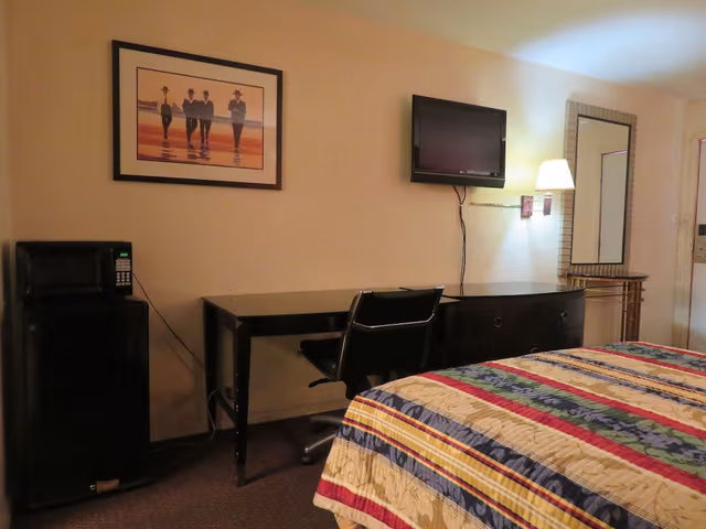 Deluxe Double Room, 2 Queen Beds, Kitchenette