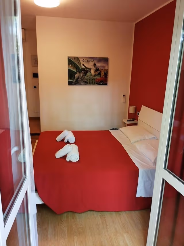 Double Room (Red)