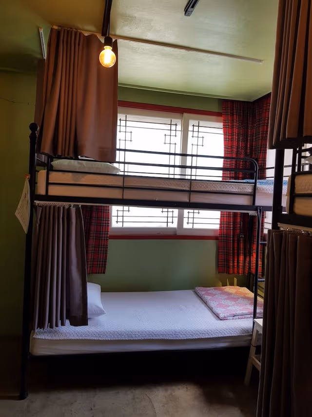 Shared Dormitory, Women only, Shared Bathroom (6-person, Foreigners only)