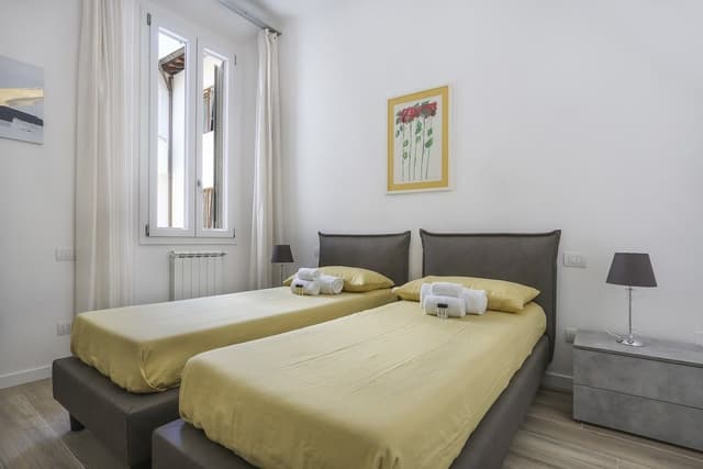 Basic Apartment, Multiple Beds