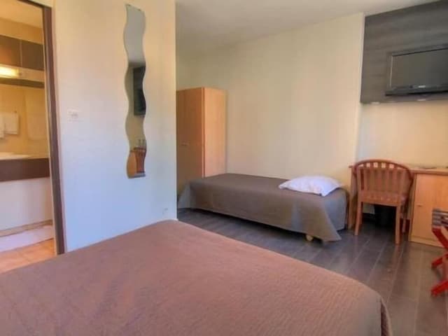 Standard Triple Room, Private Bathroom
