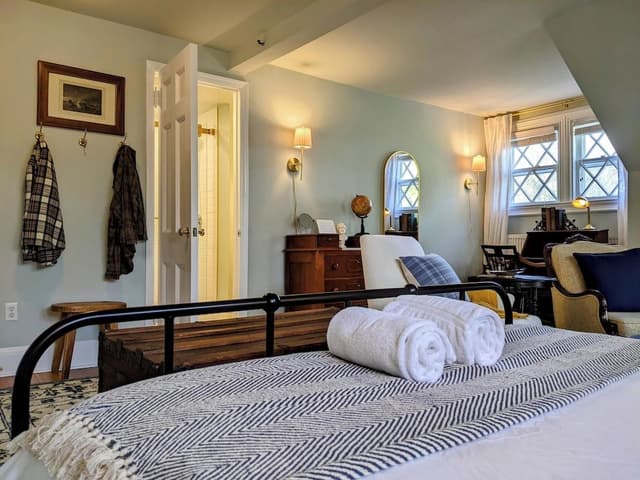 Standard Room, 1 Queen Bed, Non Smoking