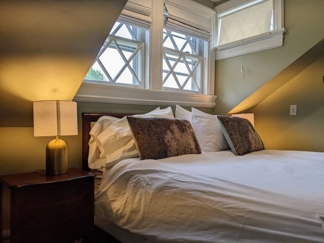 Standard Room, 1 Queen Bed, Non Smoking