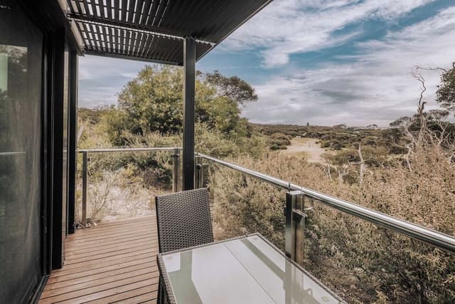 Privilege, Room, 1 King Bed, Balcony, Golf View