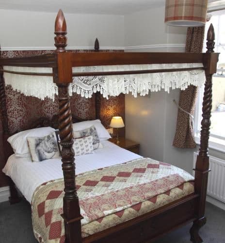 Double Room with Four Poster Bed