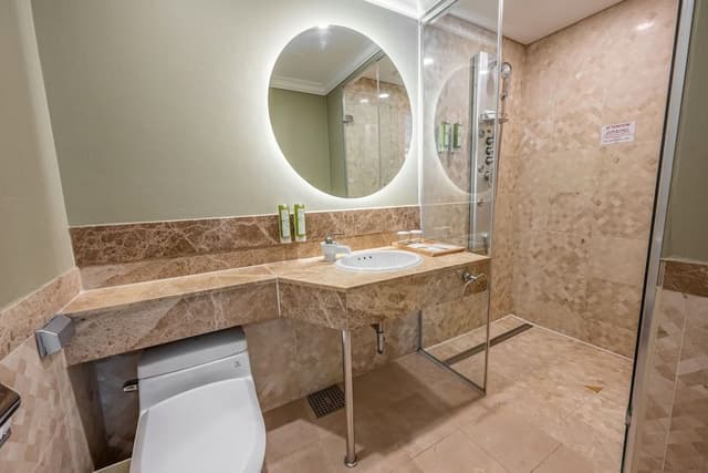 Suite (self-catering)