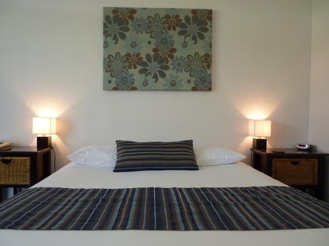 Standard Room, 1 Queen Bed