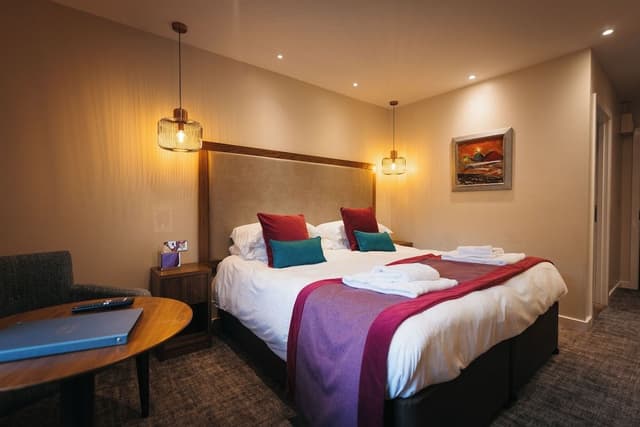 Double or Twin Room, Ensuite