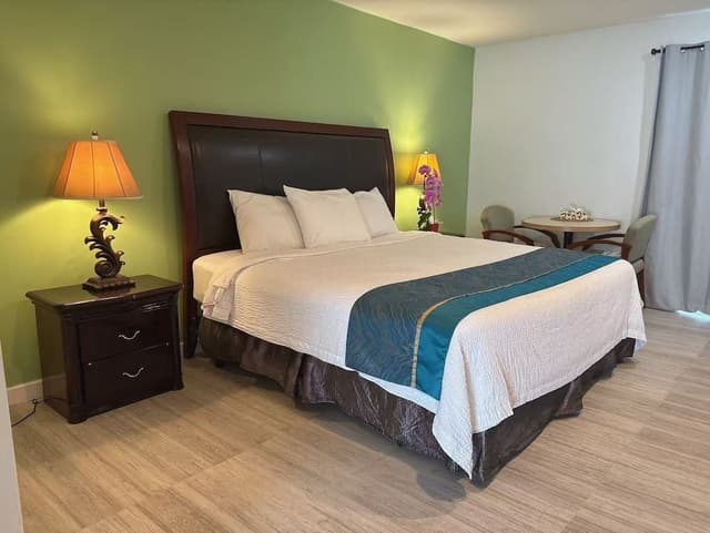 Room, 1 Queen Bed