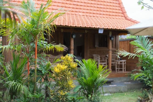 Classic Cabin, 1 King Bed, Garden View, Garden Area