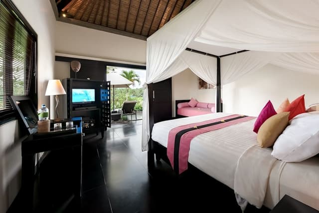 2 bedroom Villa with Breakfast