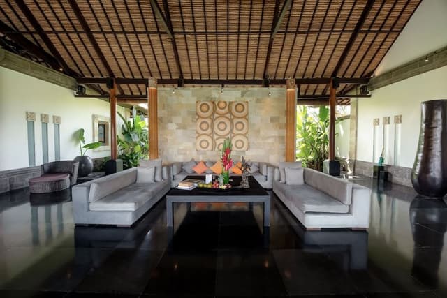 2 bedroom Villa with Breakfast