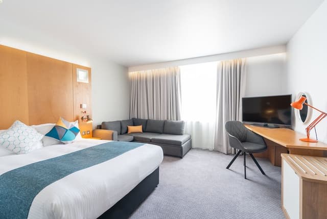 Premium Room, 1 Queen Bed (Top Floor)