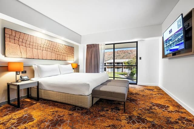 Suite, 1 King Bed