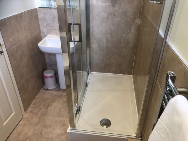 Double Room, Ensuite, Lake View