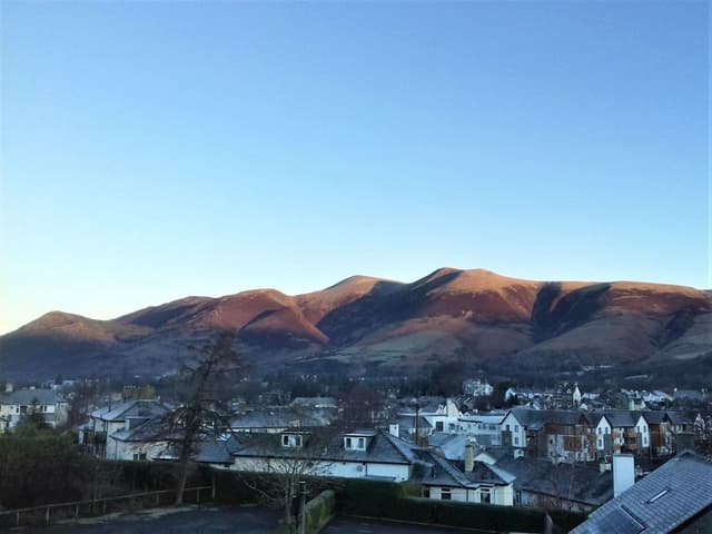 Single Room, Ensuite, Mountain View