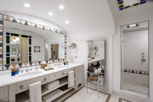 Signature Suite