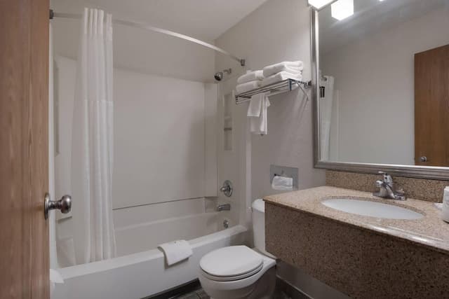 Standard Room, 2 Queen Beds, Non Smoking