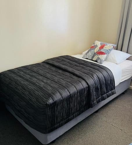 Single Room with Shared Bathroom
