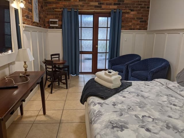 Standard Queen Room - One Queen Bed (Shared Balcony)