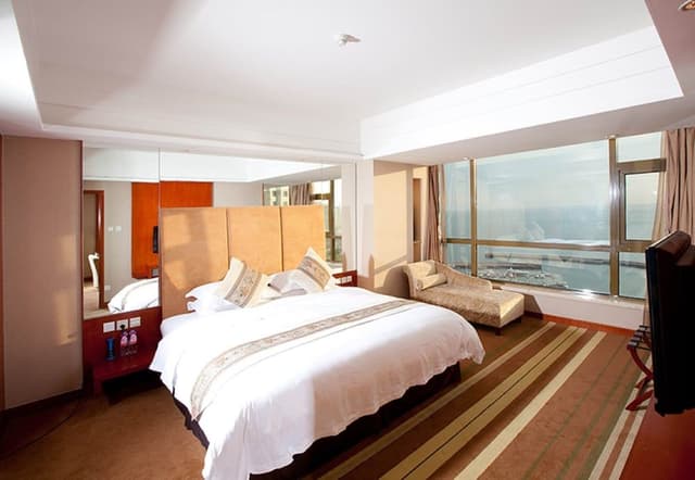 Suite, Beachfront