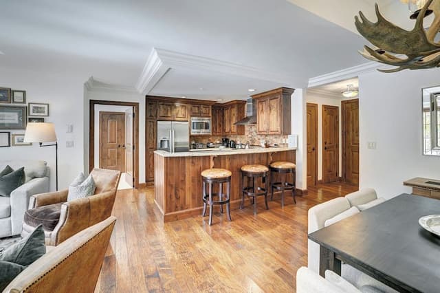 Room, 2 Bedrooms, Mountain View (Residence)
