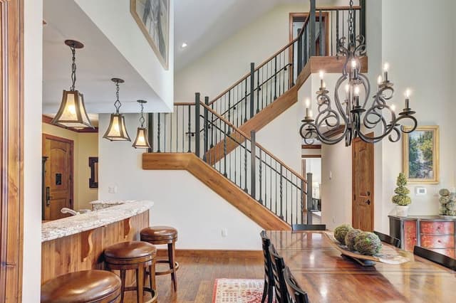 Room, 4 Bedrooms, Mountain View (Residence)