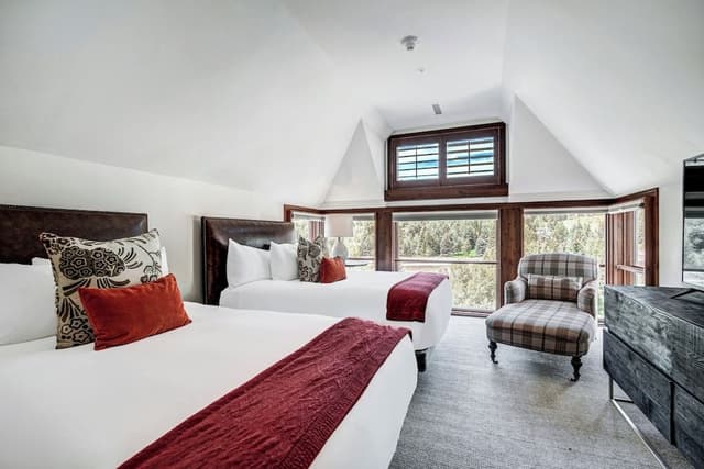 Room, 3 Bedrooms, Valley View (Residence)