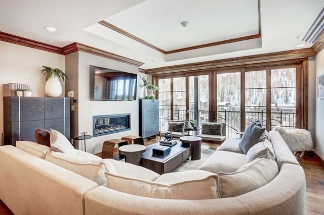 Room, 4 Bedrooms, Mountain View (Residence)