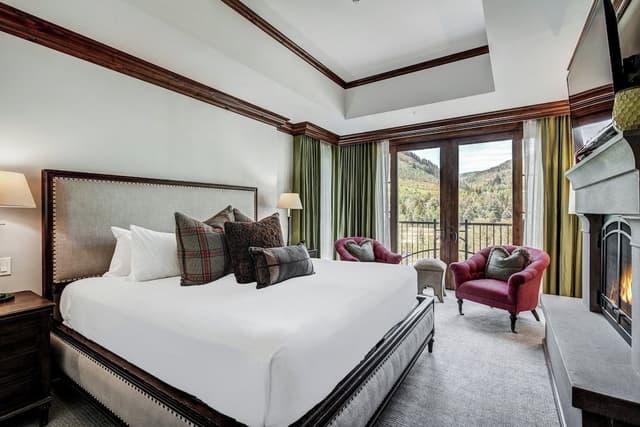 Room, 3 Bedrooms, Valley View (Residence)
