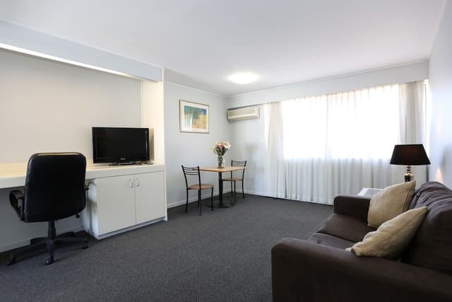 Executive Spa Suite