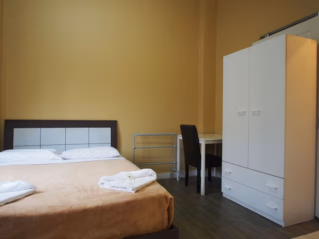 Standard Double Ensuite Room