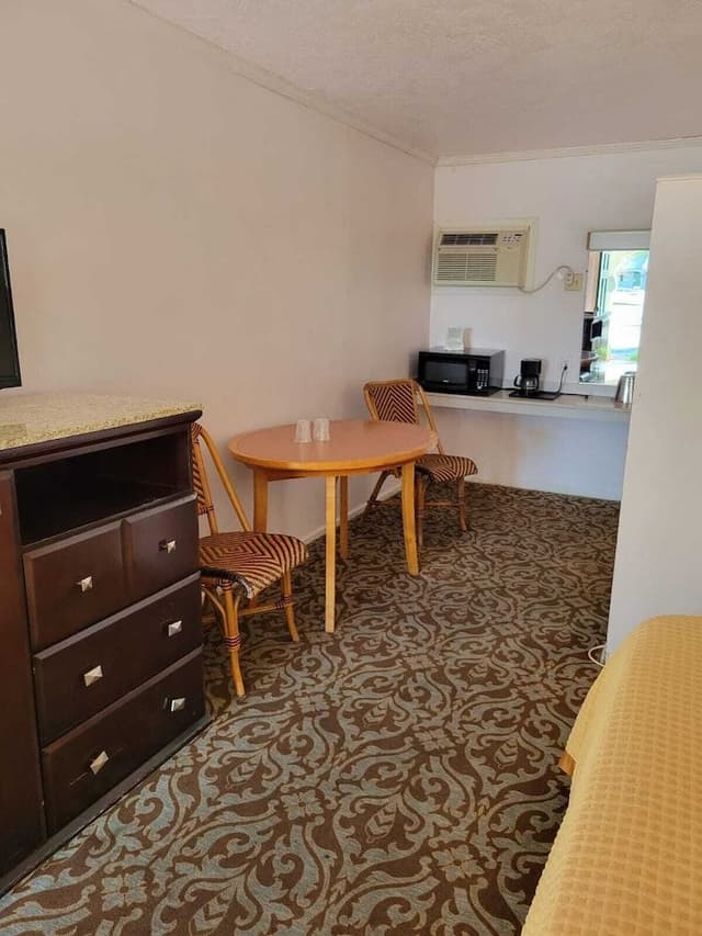 Room, 2 Double Beds
